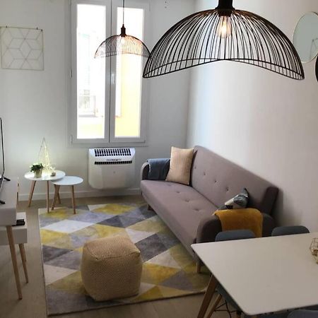 Appartement 2 chambres refait à neuf, climatisé, à 2 min de la mer Nizza Esterno foto