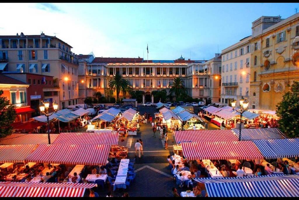 Appartement 2 chambres refait à neuf, climatisé, à 2 min de la mer Nizza Esterno foto
