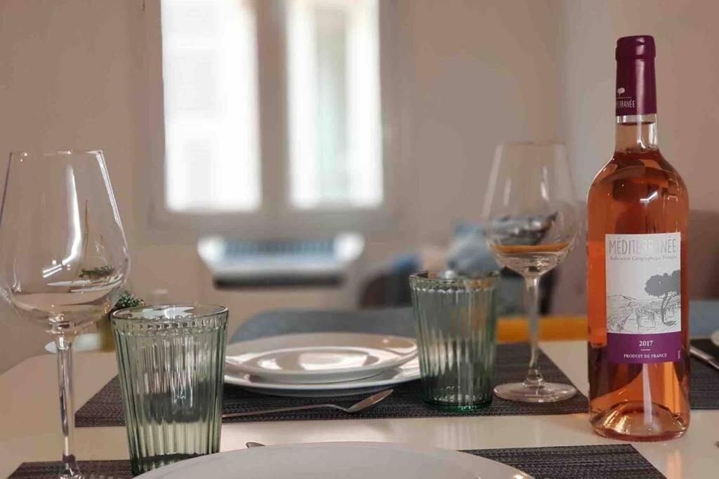 Appartement 2 chambres refait à neuf, climatisé, à 2 min de la mer Nizza Esterno foto
